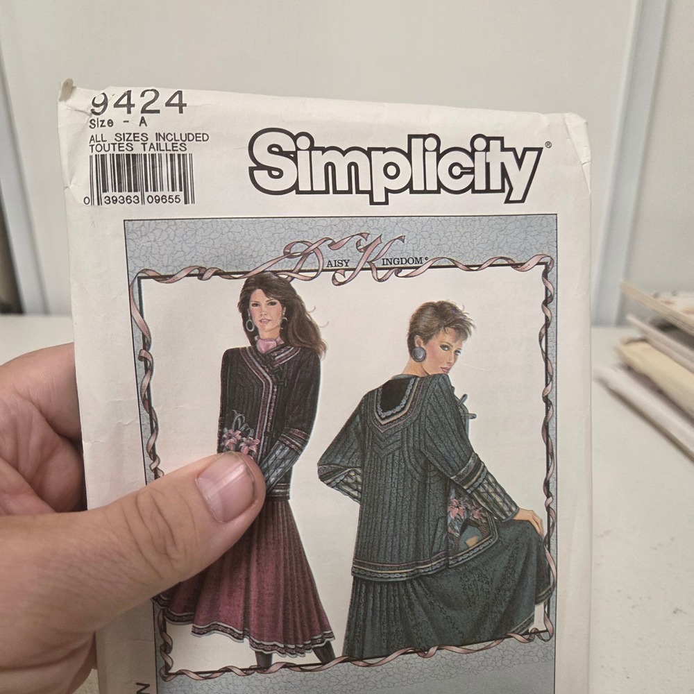 Simplicity 9424 Daisy Kingdom Lined Quilted Jacket Sewing Pattern Size A 1989